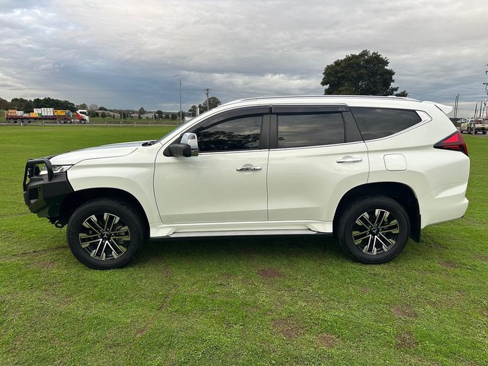 2022 Mitsubishi Pajero Sport GLS