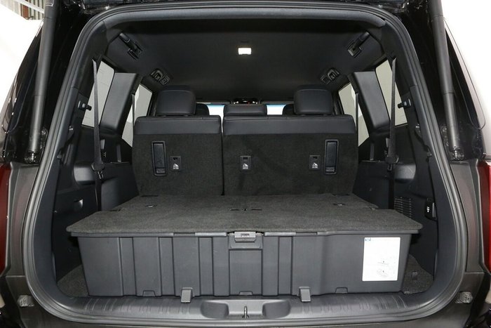 2024 Toyota Landcruiser Prado VX
