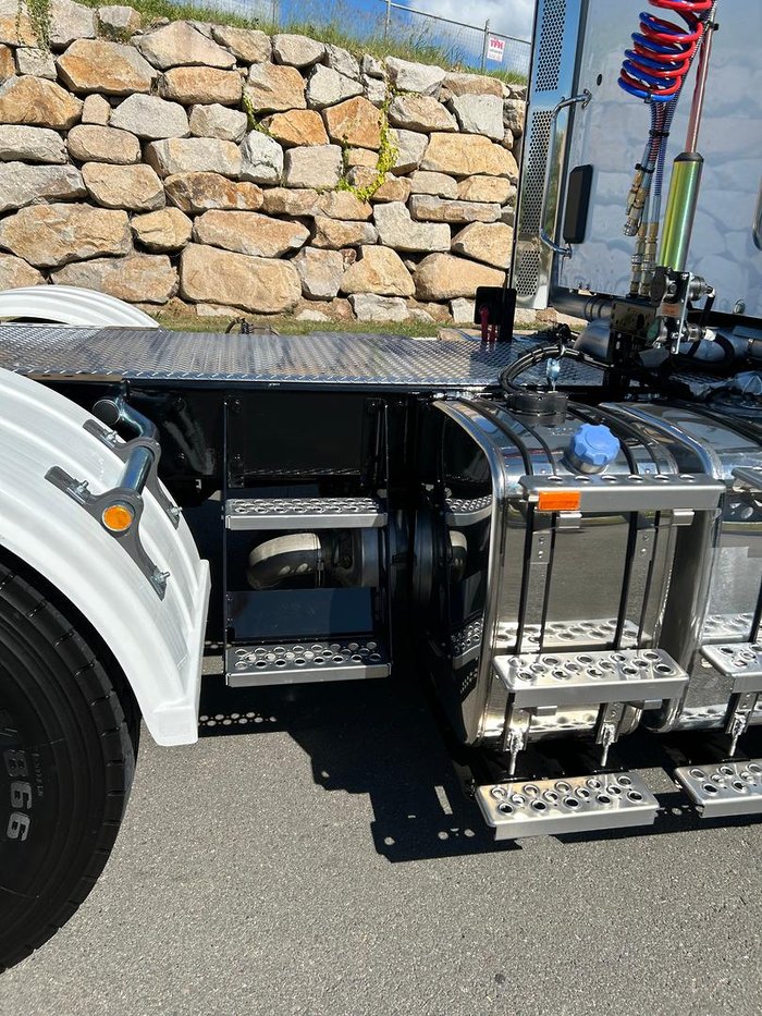 2025 Kenworth T420