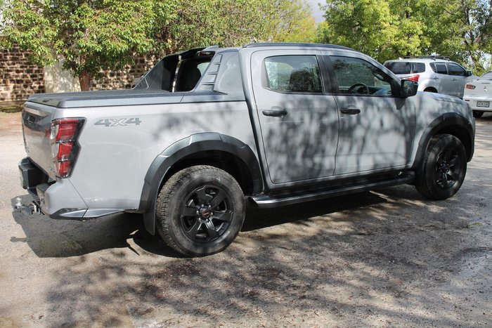 2025 Isuzu D-MAX X-TERRAIN