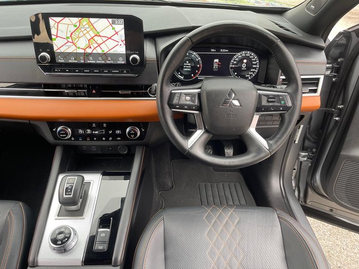 2023 Mitsubishi Outlander Exceed Tourer