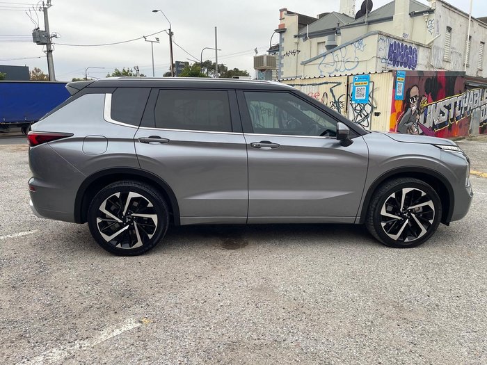2023 Mitsubishi Outlander Exceed Tourer