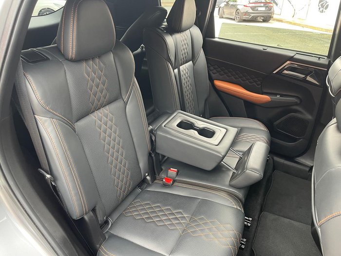 2023 Mitsubishi Outlander Exceed Tourer