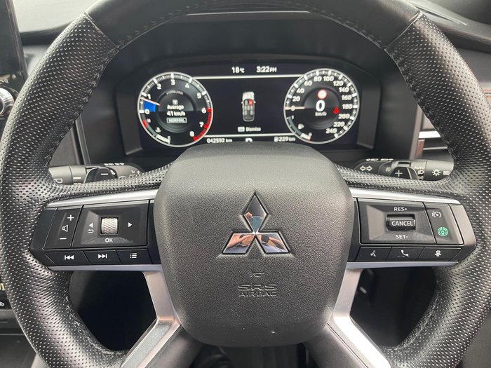 2023 Mitsubishi Outlander Exceed Tourer