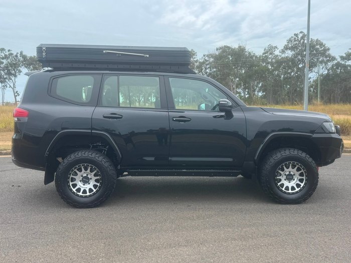 2022 Toyota Landcruiser GX