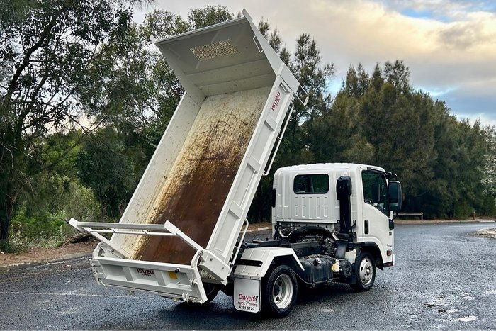 2023 Isuzu N Series NLR 45-150 Tipper