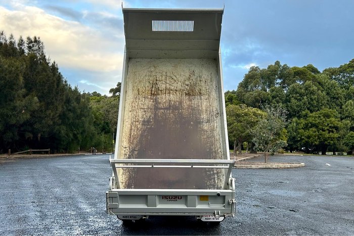 2023 Isuzu N Series NLR 45-150 Tipper