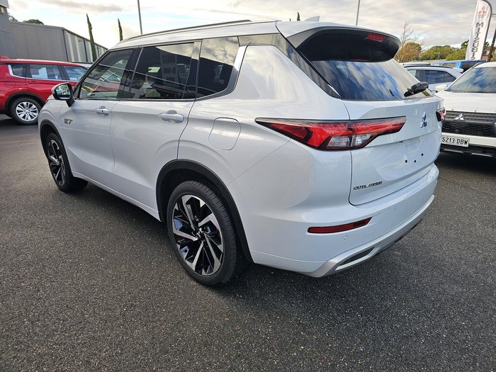 2024 Mitsubishi Outlander PHEV Exceed