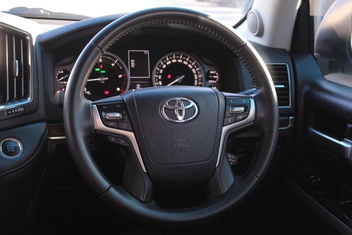 2020 Toyota Landcruiser VX