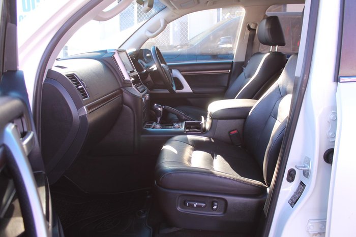2020 Toyota Landcruiser VX