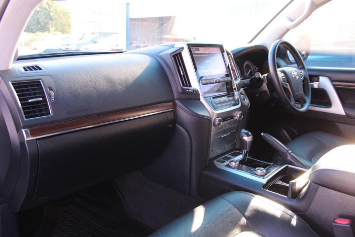 2020 Toyota Landcruiser VX