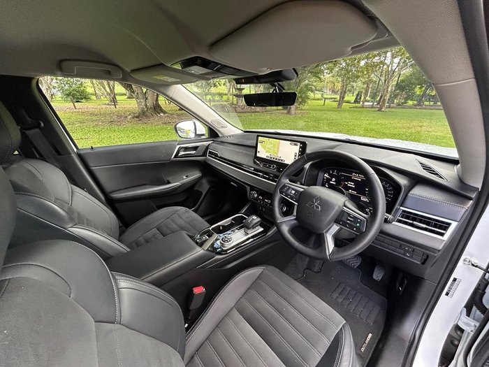2025 Mitsubishi Outlander Aspire