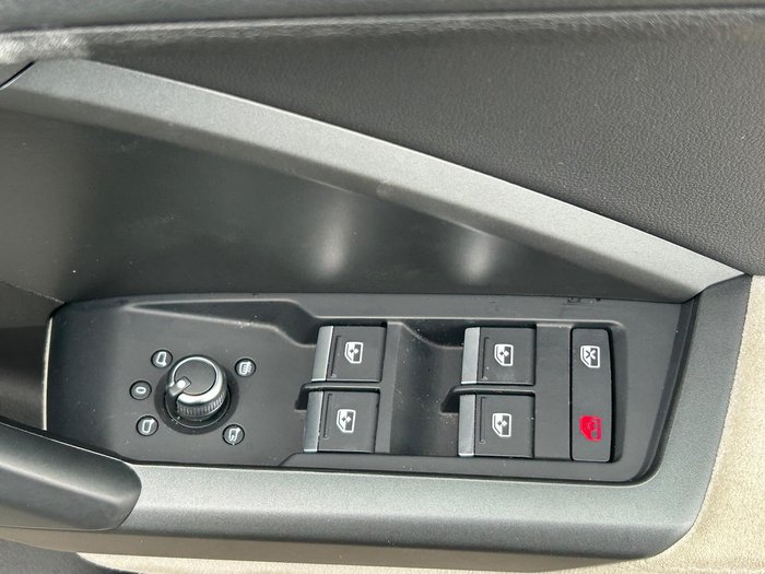 2024 Audi Q3 40 TFSI S line
