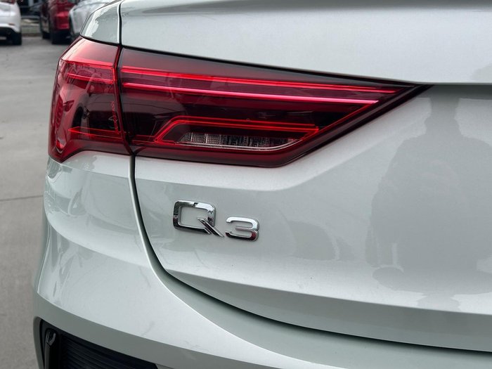 2024 Audi Q3 40 TFSI S line