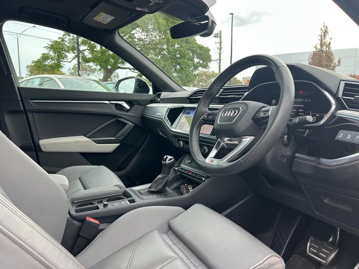 2024 Audi Q3 40 TFSI S line