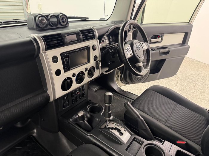 2016 Toyota FJ Cruiser GSJ15R MY14 4X4 Dual Range French Vanilla