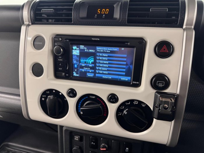 2016 Toyota FJ Cruiser GSJ15R MY14 4X4 Dual Range French Vanilla