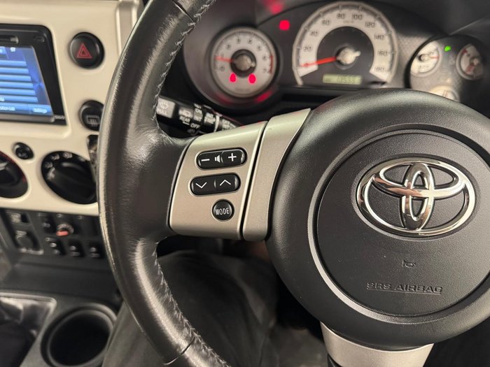 2016 Toyota FJ Cruiser GSJ15R MY14 4X4 Dual Range French Vanilla