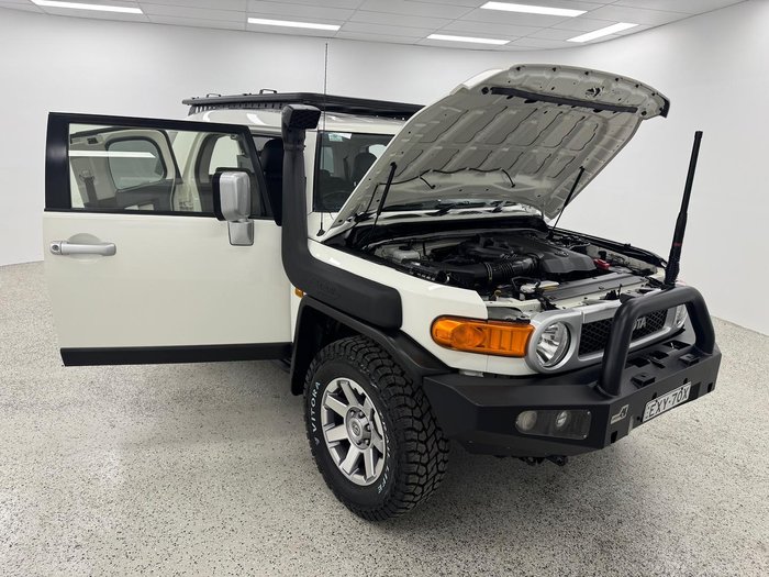 2016 Toyota FJ Cruiser GSJ15R MY14 4X4 Dual Range French Vanilla