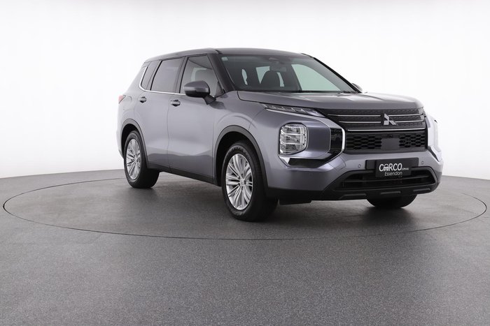 2022 Mitsubishi Outlander ES