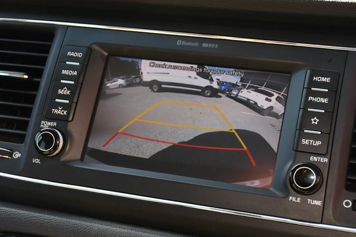 2019 Kia Carnival S