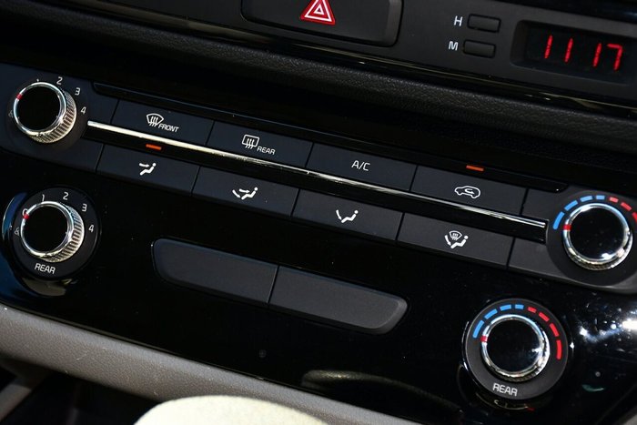 2019 Kia Carnival S