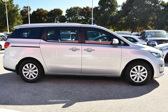 2019 Kia Carnival S