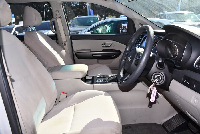 2019 Kia Carnival S