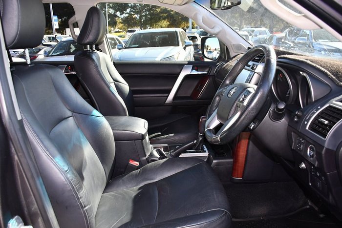 2016 Toyota Landcruiser Prado VX