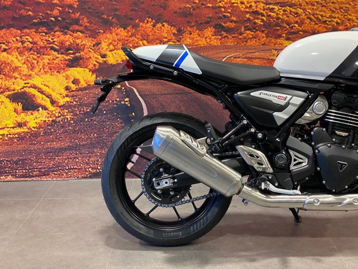 2026 Triumph Thruxton 400 Thruxton White