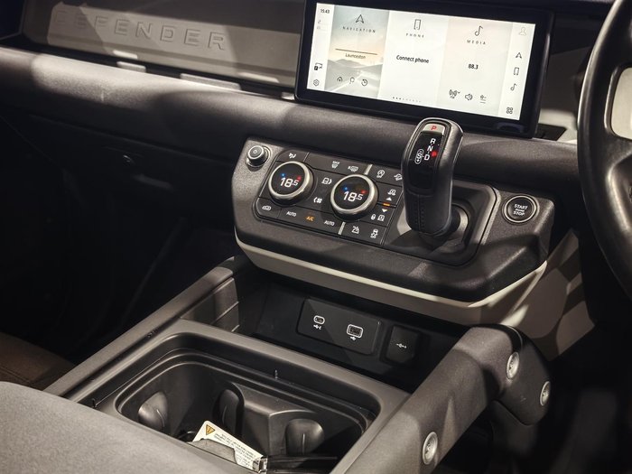 2023 Land Rover Defender 90 P300 S
