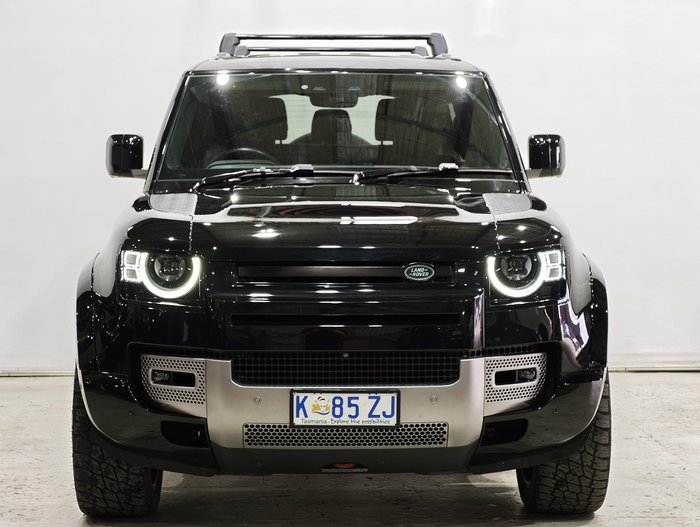 2023 Land Rover Defender 90 P300 S