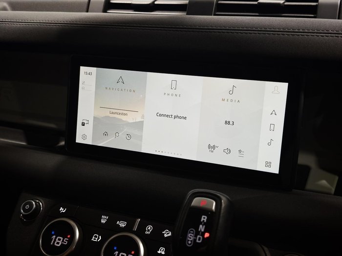 2023 Land Rover Defender 90 P300 S