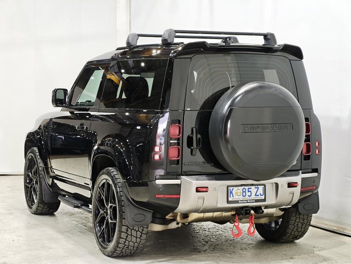 2023 Land Rover Defender 90 P300 S