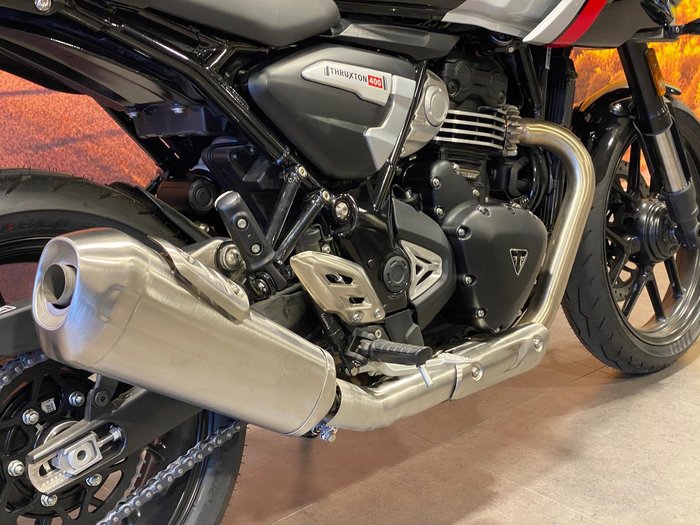 2026 Triumph Thruxton 400 Thruxton Black