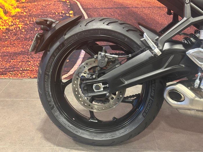 2025 Triumph Trident 660 Trident Black