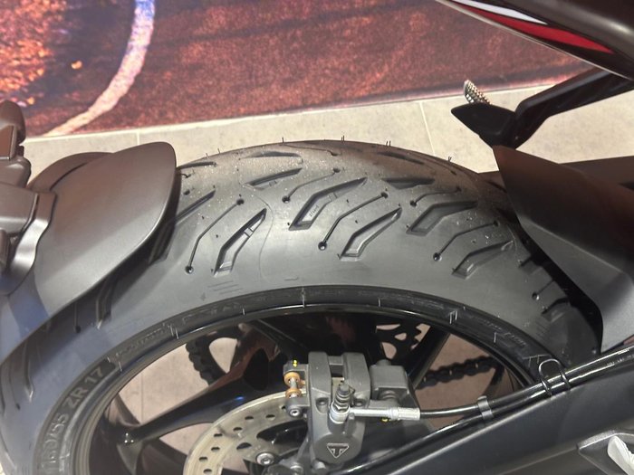 2025 Triumph Trident 660 Trident Black