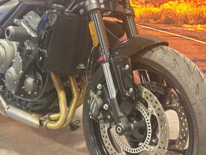 2025 Triumph Trident 660 Trident Black