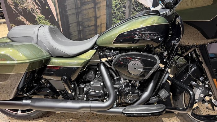 Harley-Davidson Road Glide 117 (FLTRX) Touring