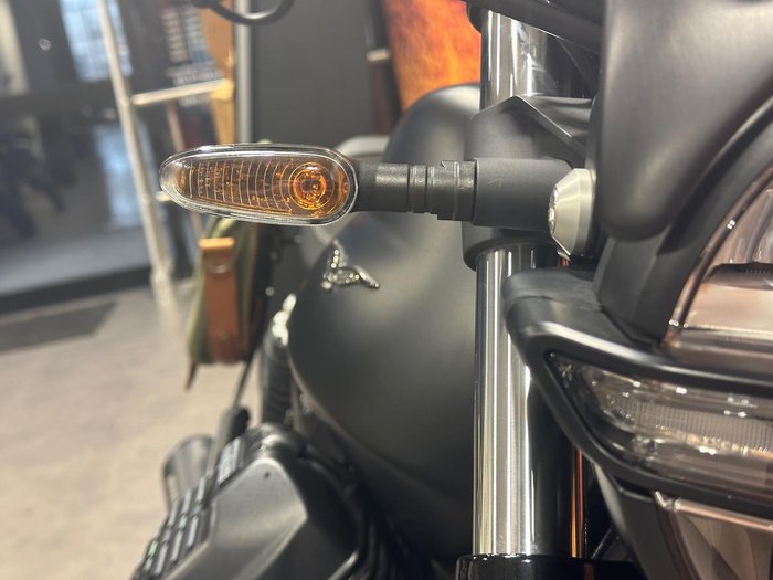 2022 Moto Guzzi V7 Stone Stone Black