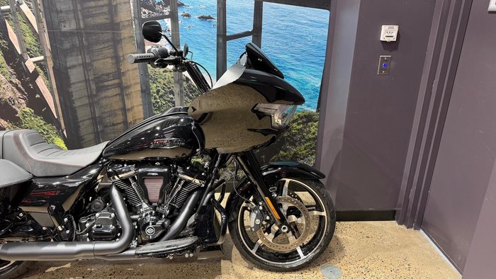 Harley-Davidson Road Glide 117 (FLTRX) Touring