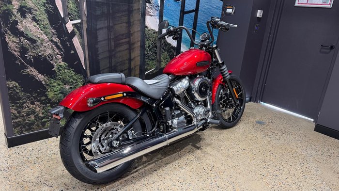 2026 Harley-Davidson Street Bob 117 (FXBB) Softail Red
