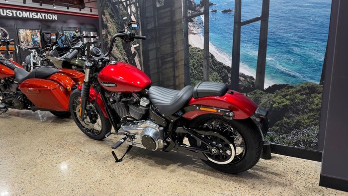 2026 Harley-Davidson Street Bob 117 (FXBB) Softail Red