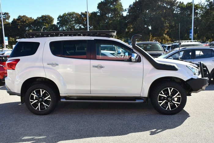 2021 Isuzu MU-X LS-U