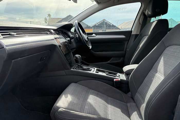 2022 Volkswagen Passat 140TSI Business
