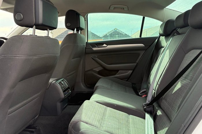 2022 Volkswagen Passat 140TSI Business