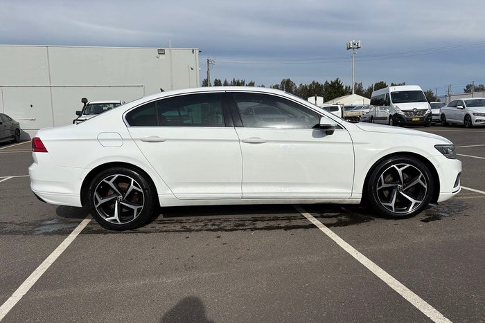 2022 Volkswagen Passat 140TSI Business