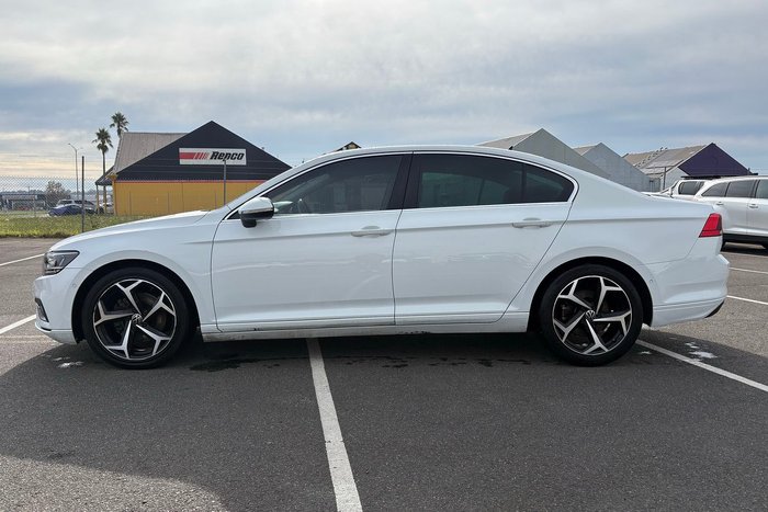 2022 Volkswagen Passat 140TSI Business