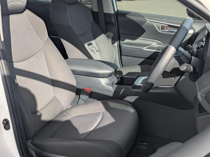 2024 Toyota RAV4 GXL