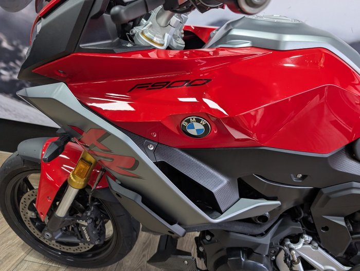 2021 BMW Motorrad F 900 XR